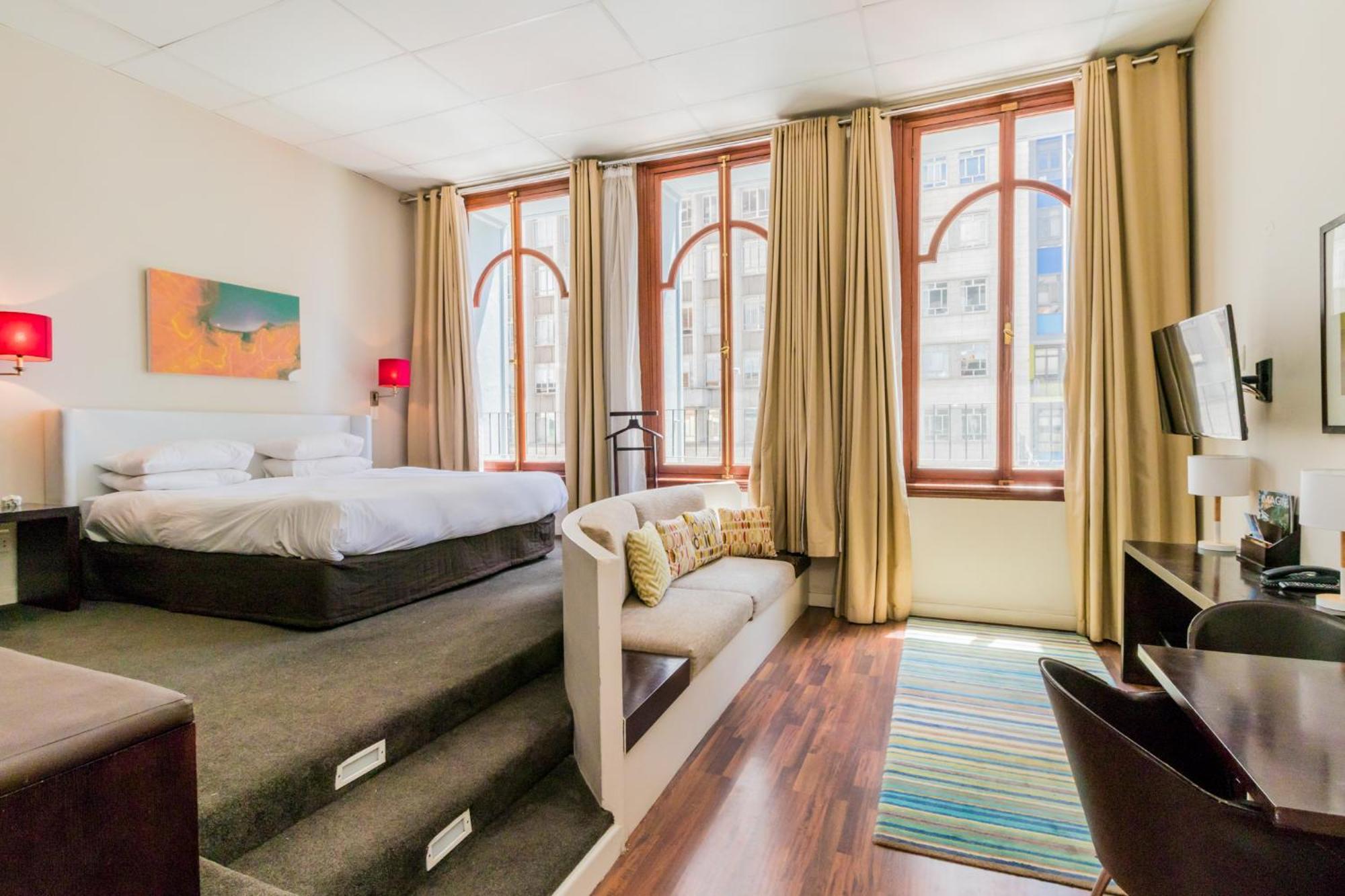 1 Bedroom With Roof Views * Le Cap